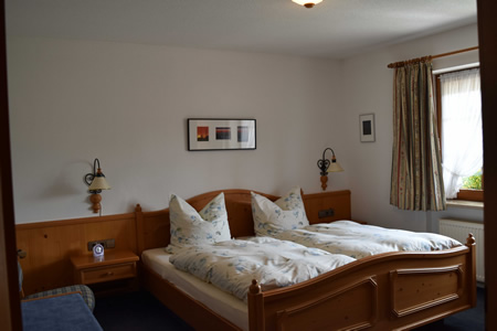 haus_waldvogel_wohnung2.jpg (17033 Byte)