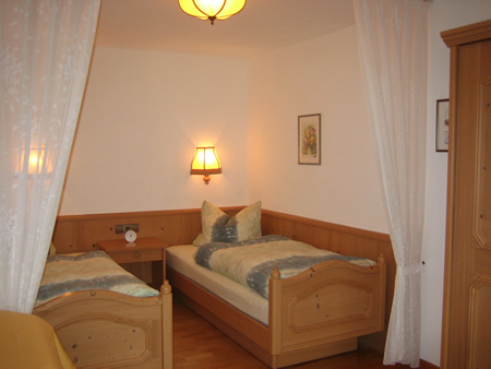 haus_waldvogel_wohnung2.jpg (17033 Byte)